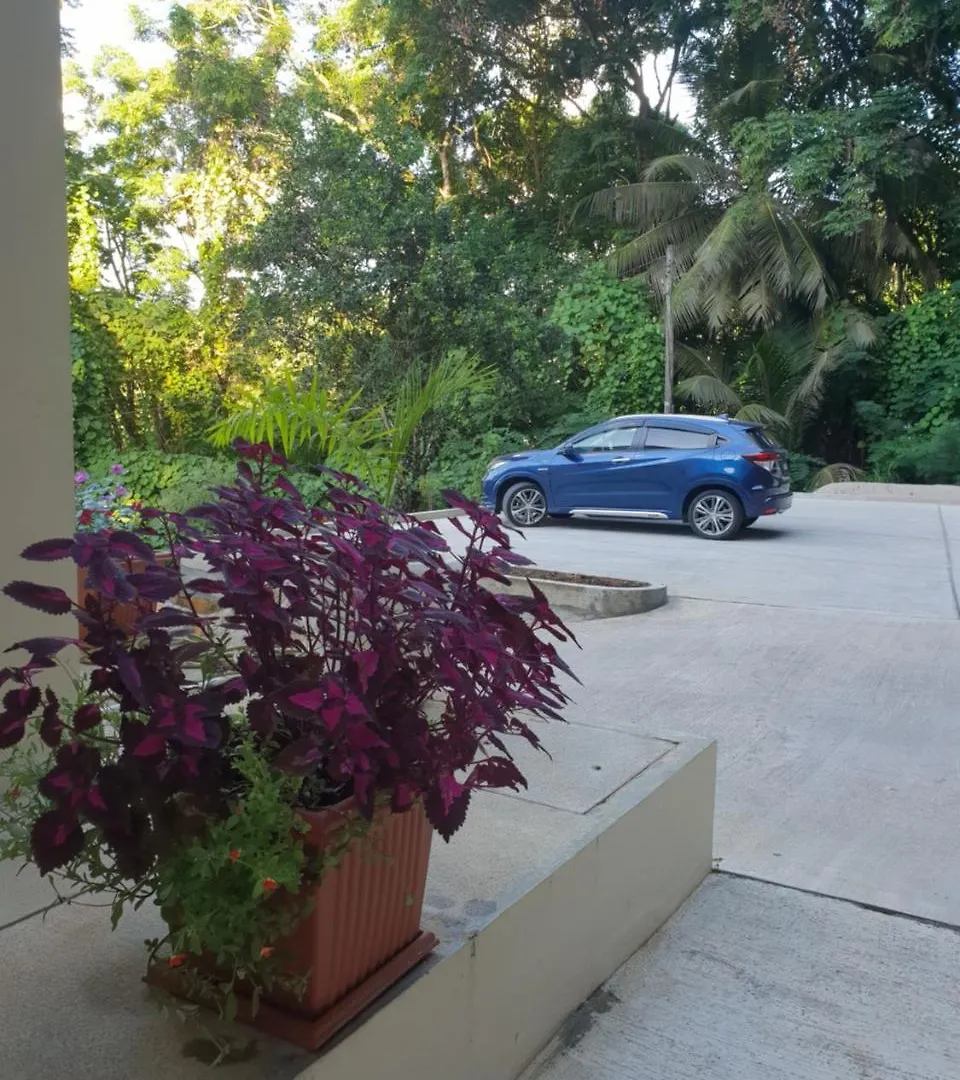 Kanasuk Self Catering Apartments Baie Lazare