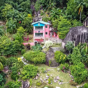 Гостевой дом Les Elles Self Catering, Baie Lazare (Mahe)