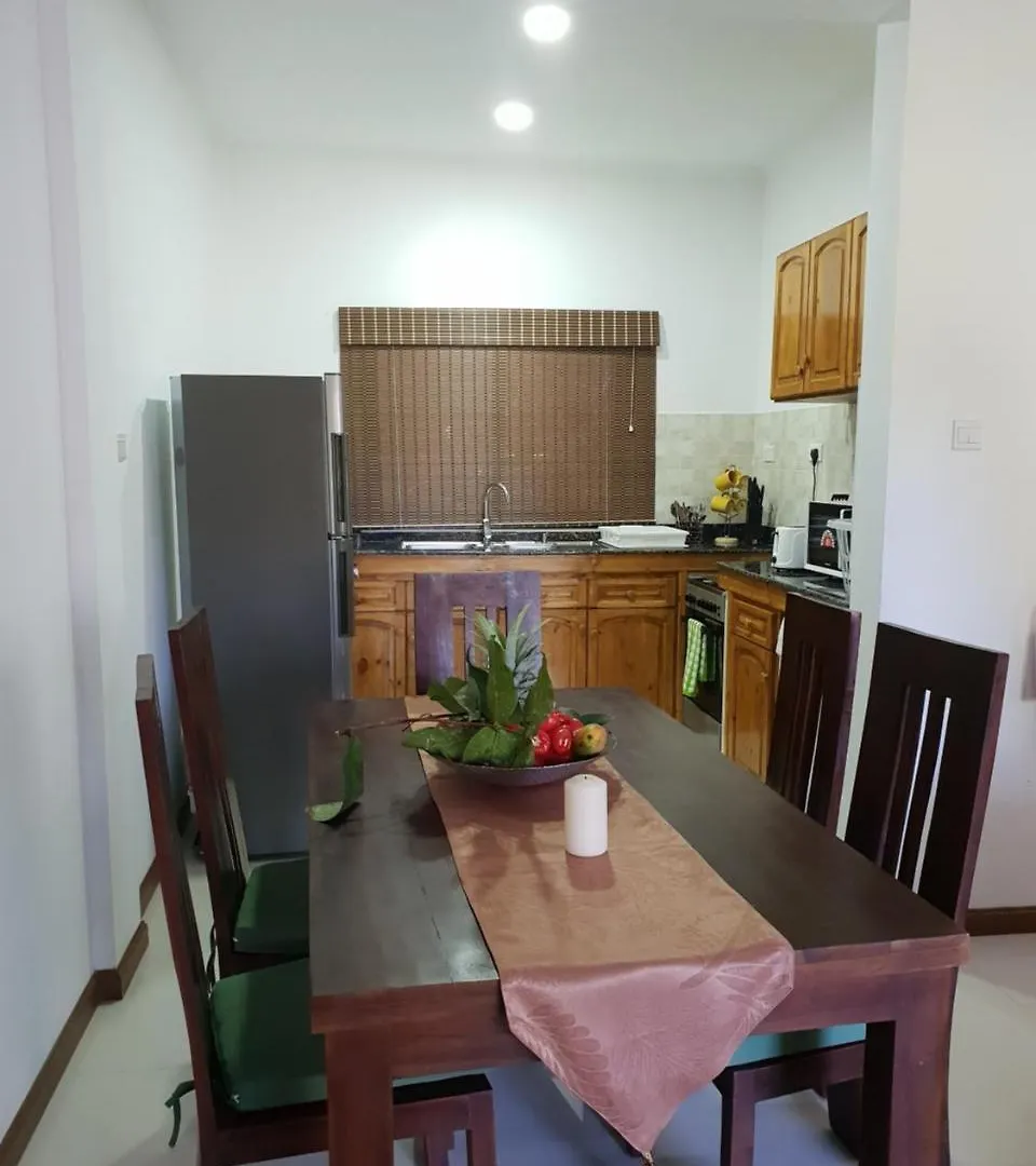 Kanasuk Self Catering Apartments Baie Lazare