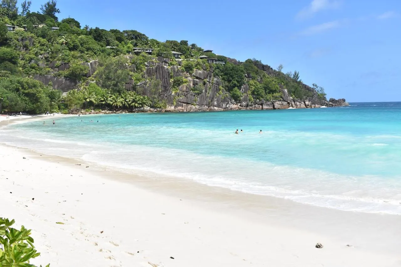 Kanasuk Self Catering Apartments Baie Lazare