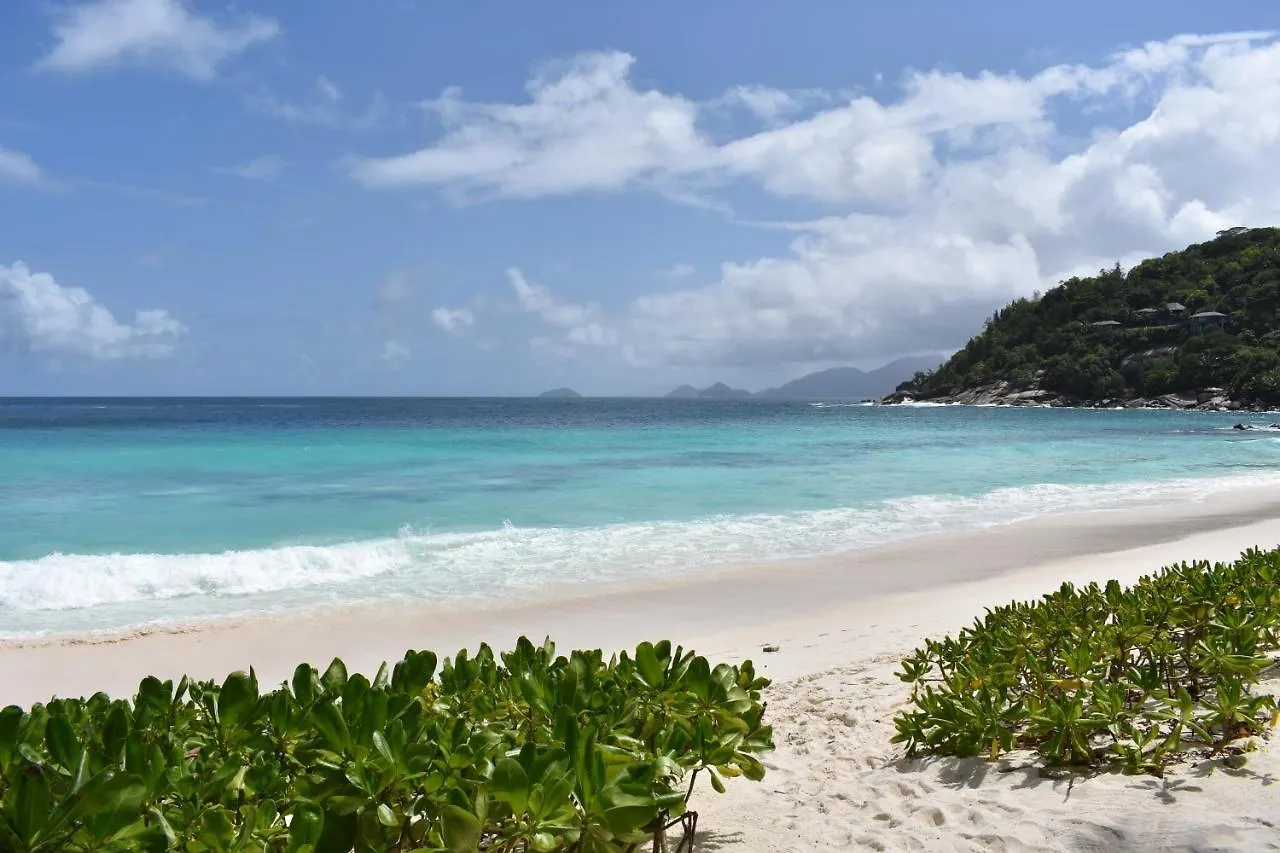 Kanasuk Self Catering Apartments Baie Lazare