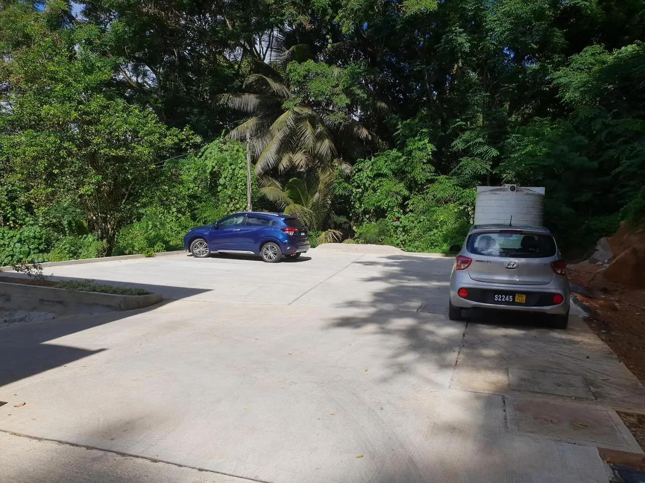 Kanasuk Self Catering Apartments Baie Lazare